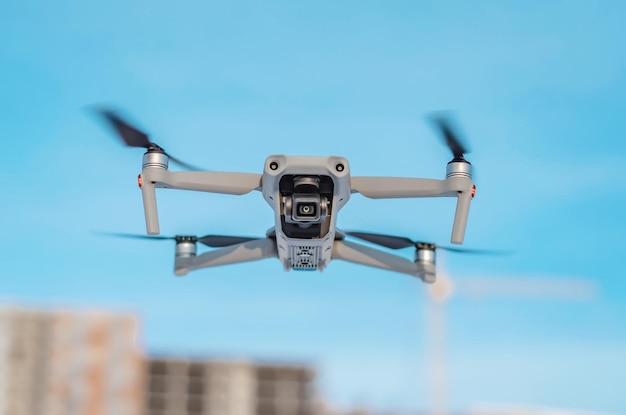 DJI Agras T100 Large-Scale Agricultural Drone: Comprehensive Analysis of Heavy-Lift Capacity, Rapid Battery Swapping, and Smart Farming Integration